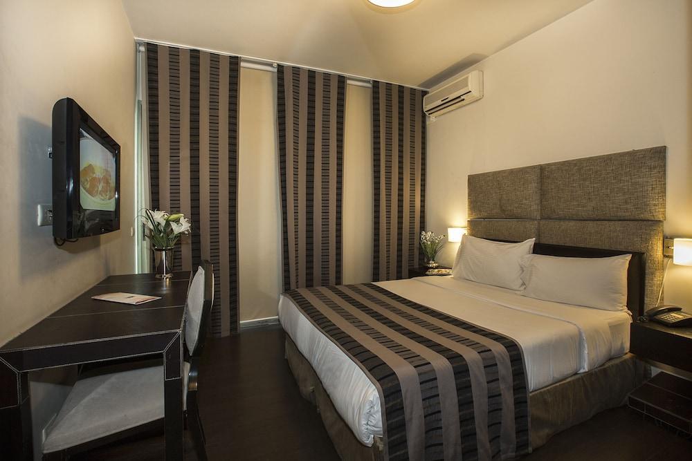 Orient Queen Homes 4*