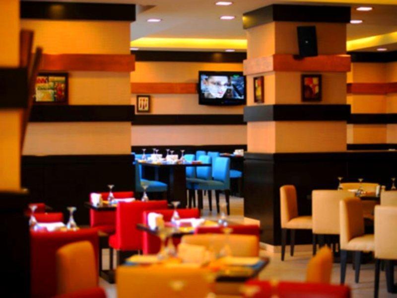 Aparthotel Orient Queen Homes 4*